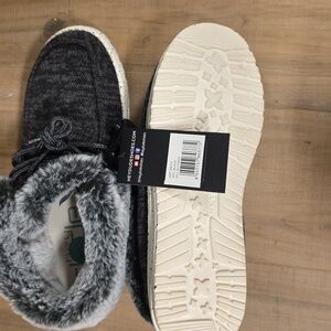 HEY DUDE BRITT ANKLE BOOTS